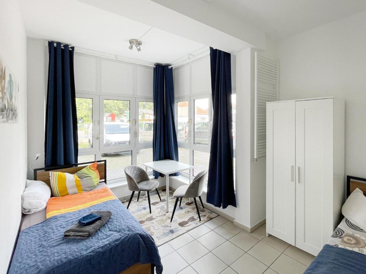 Schwanenburg Apartments Kolonie Rontgental Buitenkant foto