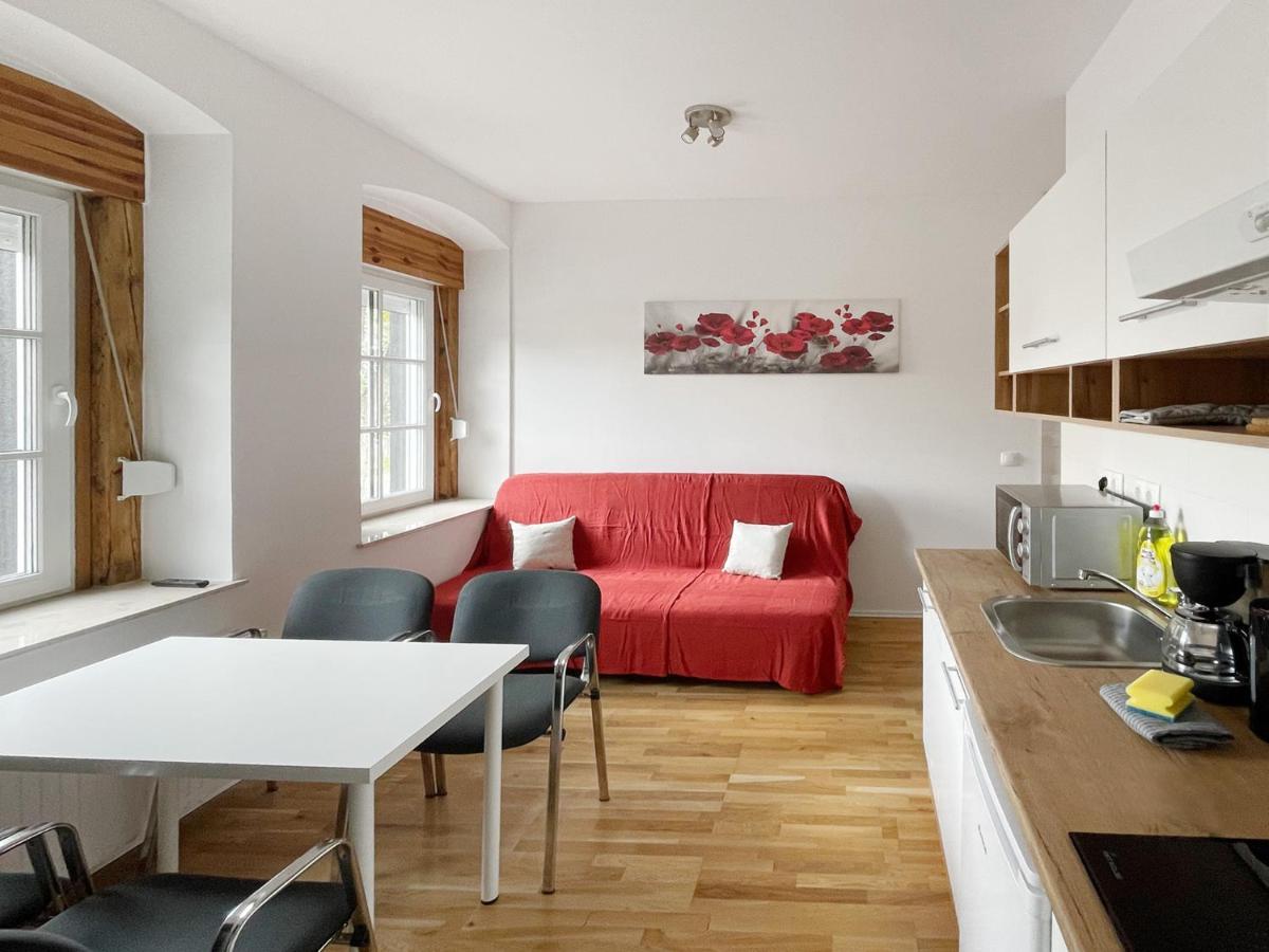 Schwanenburg Apartments Kolonie Rontgental Buitenkant foto