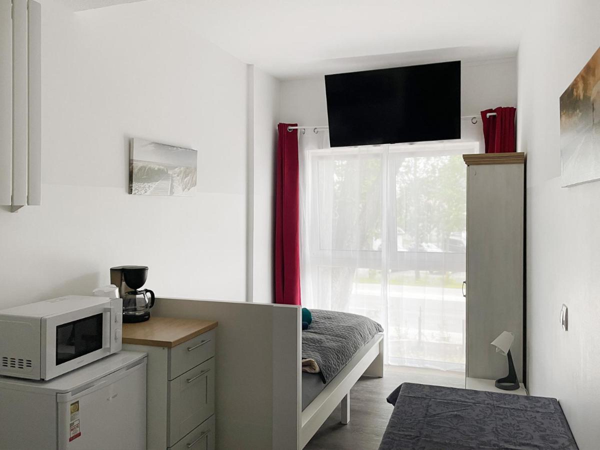 Schwanenburg Apartments Kolonie Rontgental Buitenkant foto